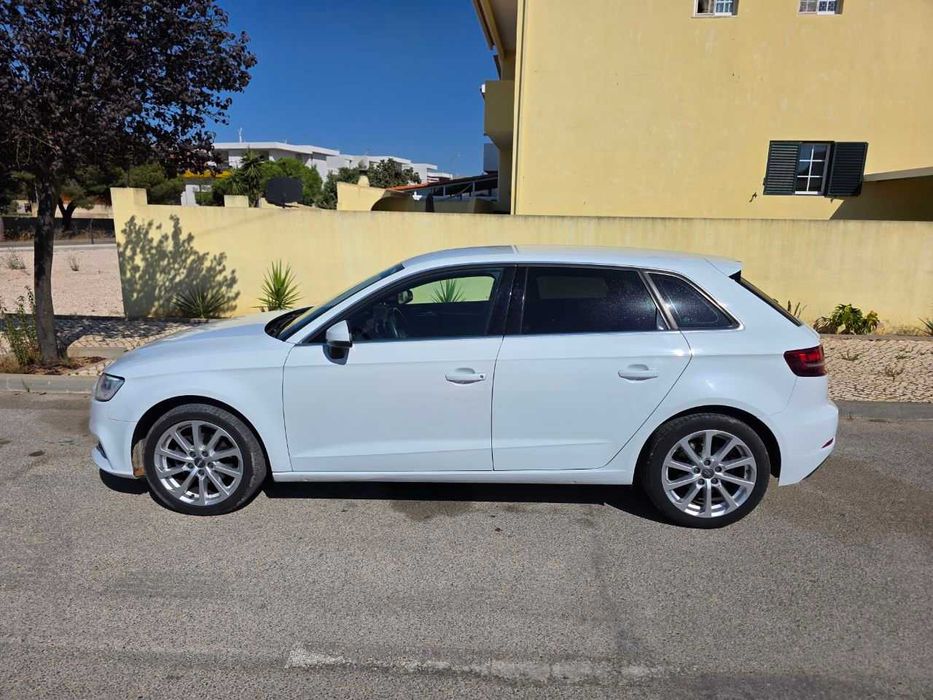 Audi A3 Sportback 1.0 TFSI S tronic sport