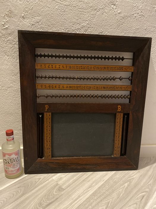 Marcador de bilhar e snoker antigo.