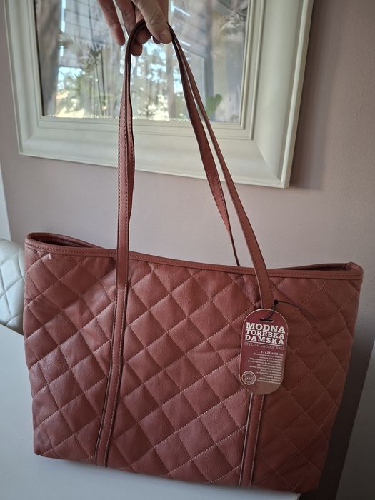 Duża torebka w kolorze brudnego różu