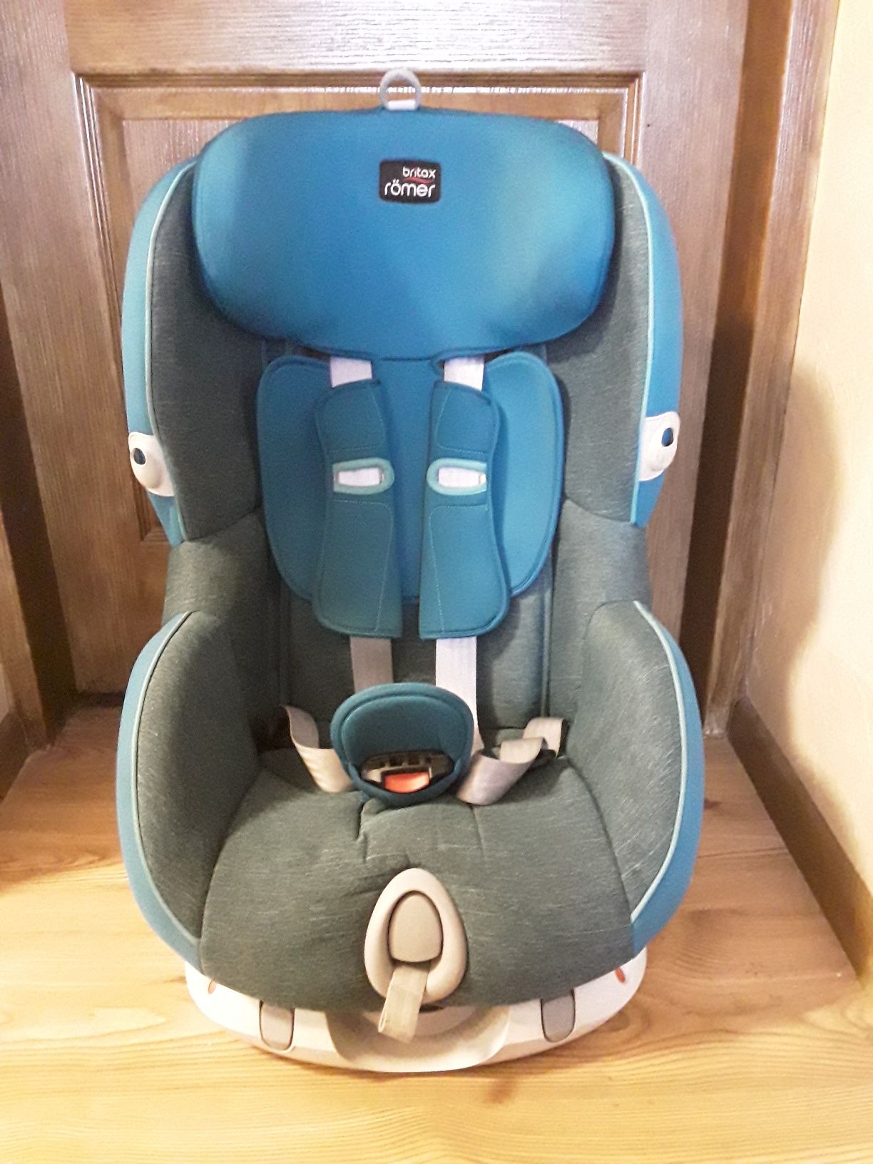 Автокресло   Britax Romer Trifix