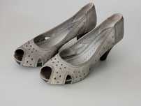 CARINII 39 buty szare eleganckie SZPILKI odkryty przód r.39 SKÓRA