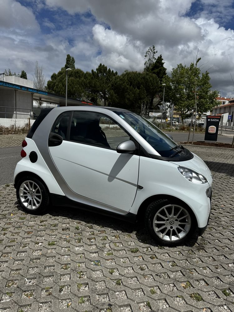 Smart automatico branco diesel 2007