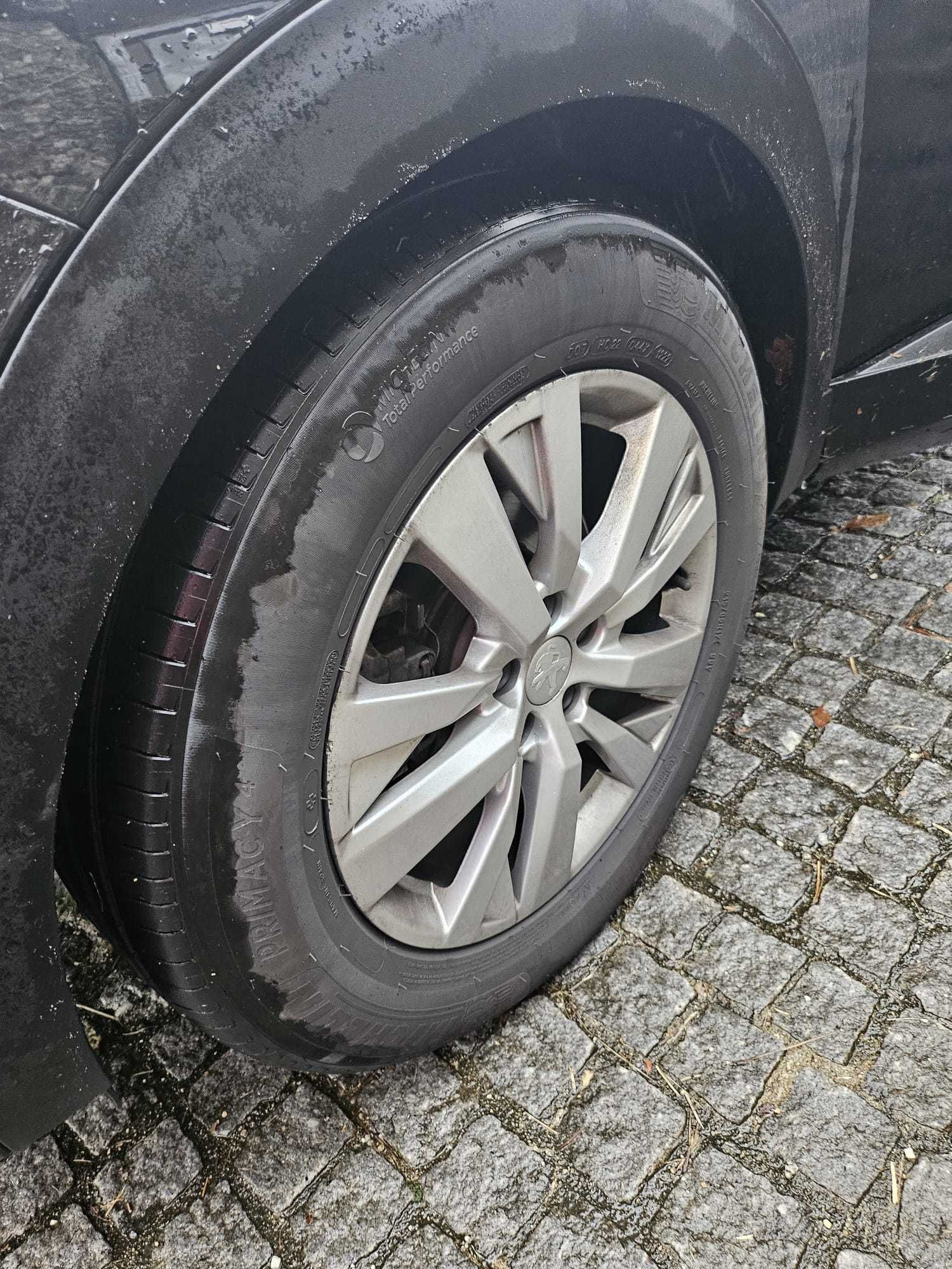 Peugeot 3008 - 1.5 HDi