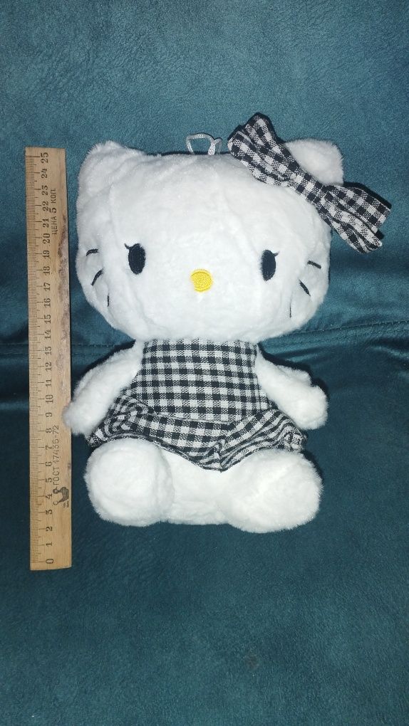 М'яка іграшка Хеллоу Кітті в сукні у клітинку кішка Hello Kitty чорна