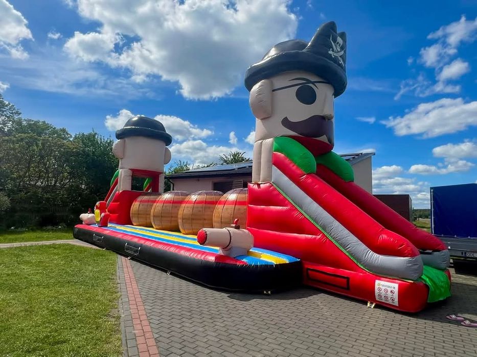 Tor przeszkód wipeout bigballers dmuchańce dmuchana zjeżdżalnia zamek