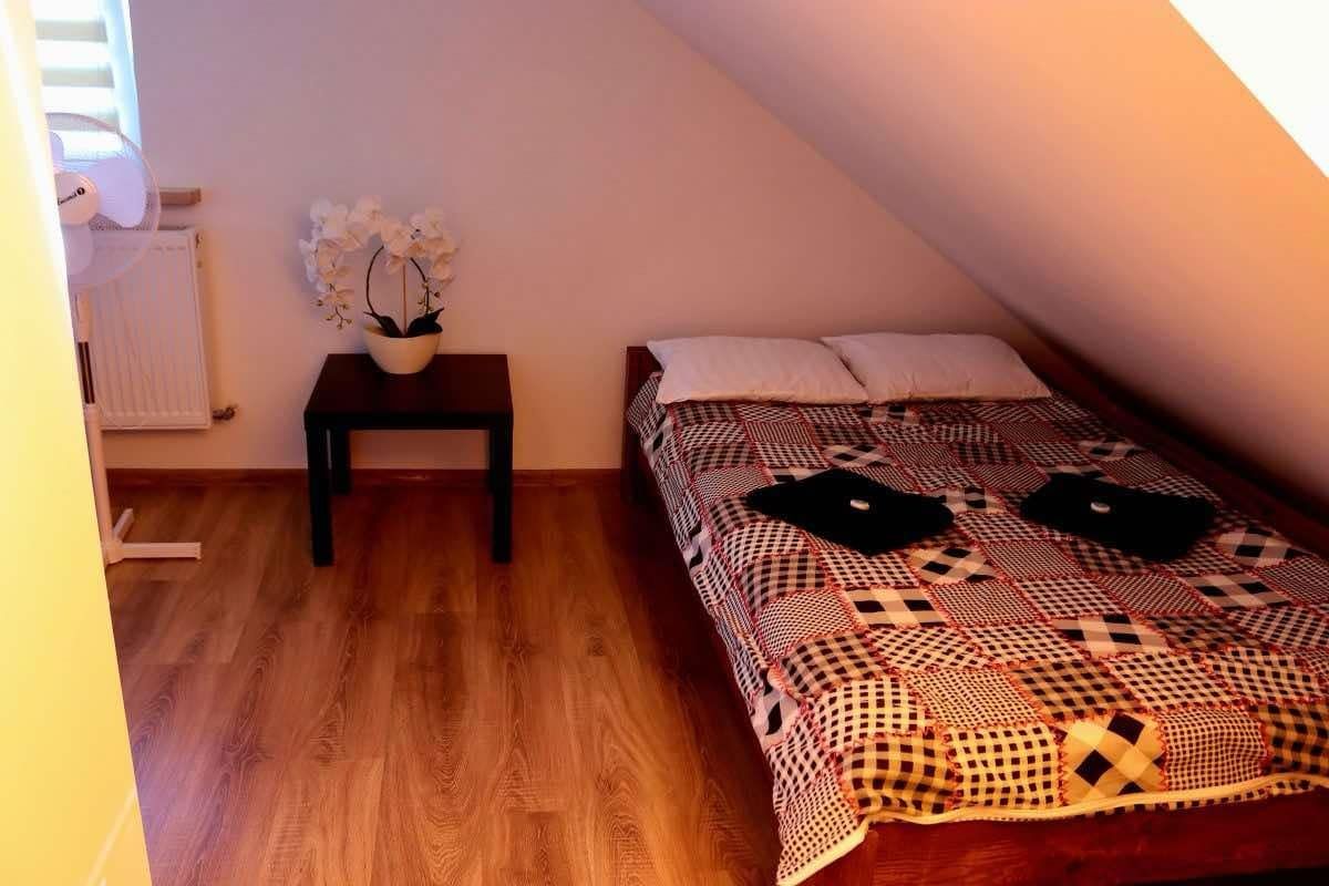 Noclegi Domek pod lasem