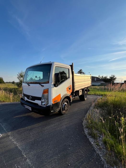 Nissan Cabstar  Nissan Cabstar 35.11 wywrotka scatollini