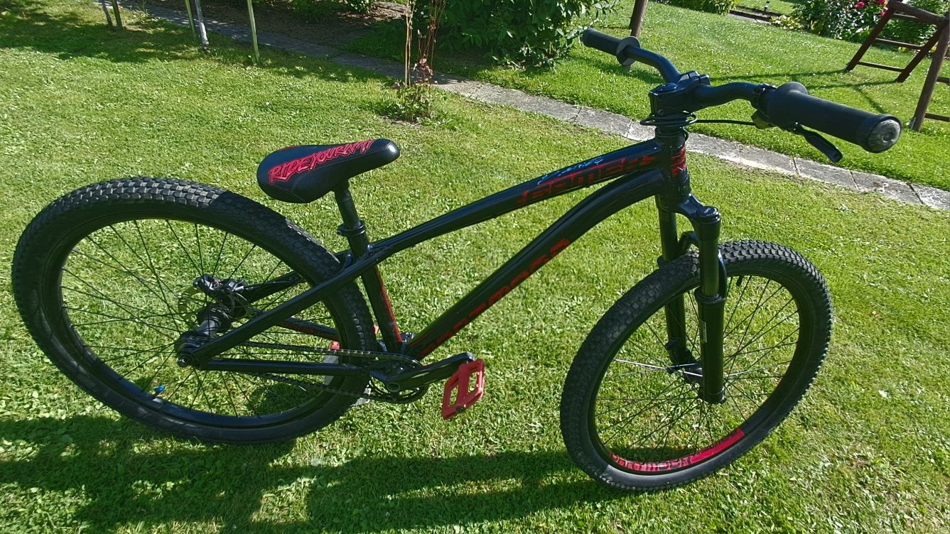 Rower dartmoor gamer intro 26" z autografem Dawida Godziek