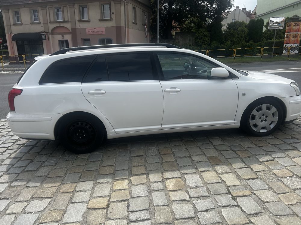 Toyota Avensis T25