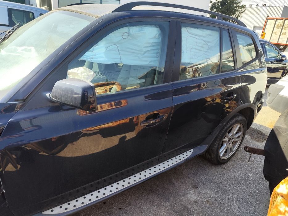 BMW X3 2.0d (peças)