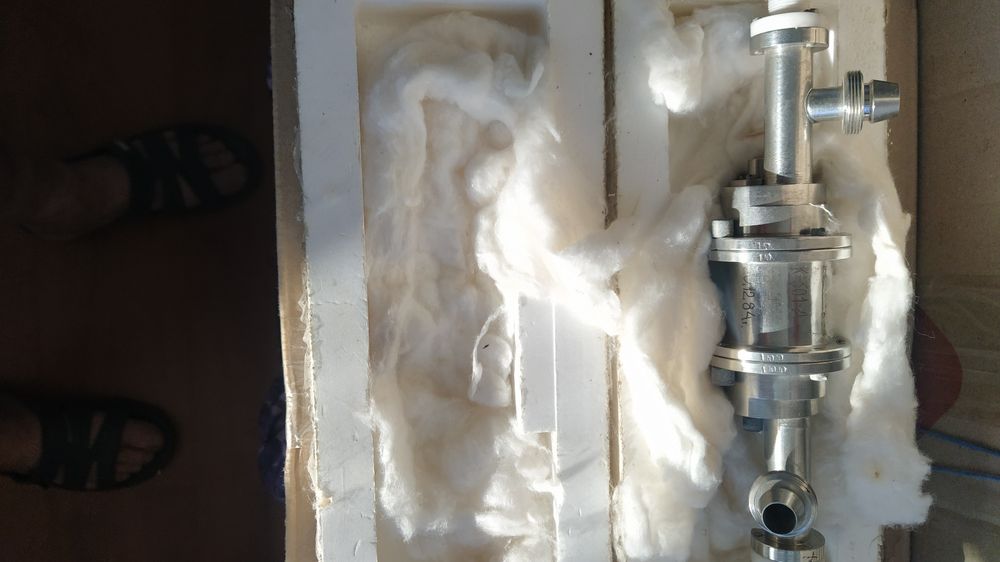 Квантрон К301-А з лампами накачки.