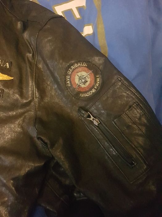 Продам  кожанную куртку MARINA MELLITARE бомбер (пилот)