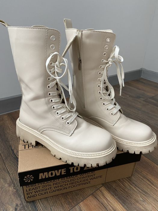 Весняні ботинки, світлі