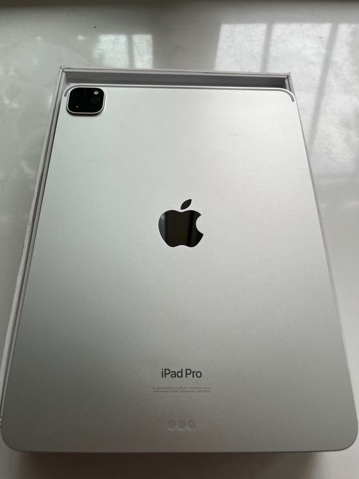 iPad Pro 11 2022 WiFi 128gb m2 silver MNXE3 + Apple Pencil 2