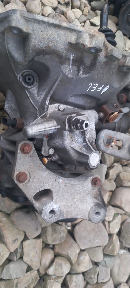 Кпп 55565177 opel Astra corsa 1.4-1.6 2010-