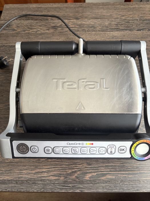 Продам гриль Tefal. Стан нового
