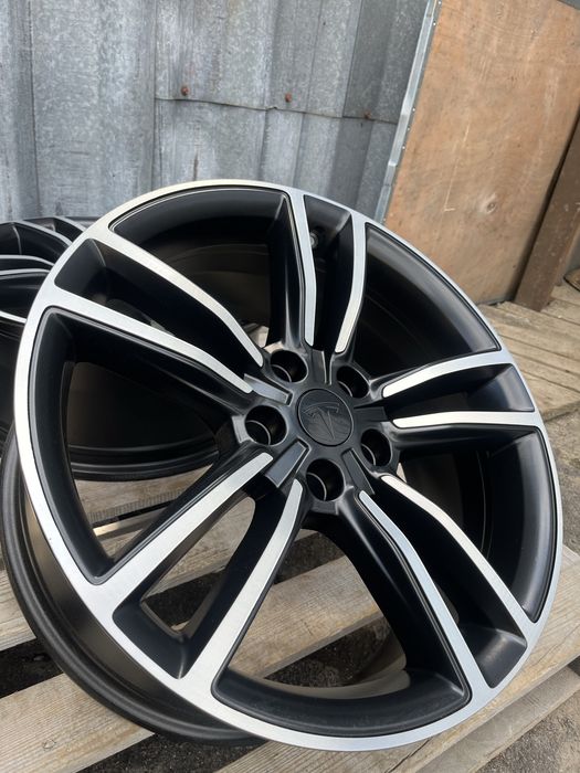 Диски 5/120r19 Tesla original