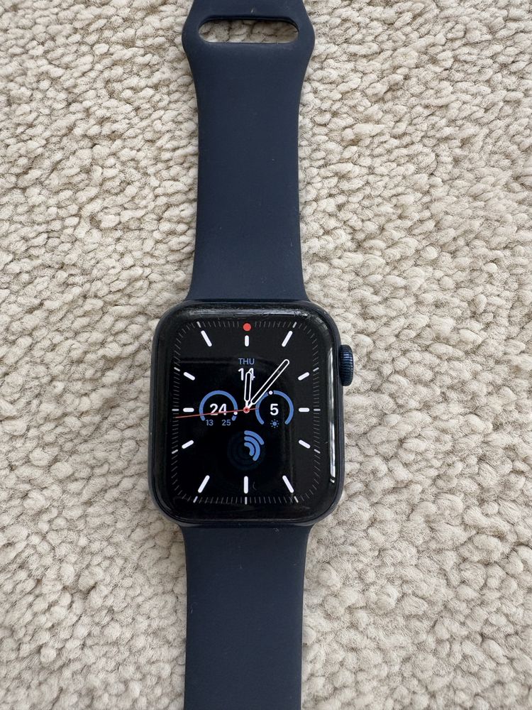 Часы APPLE WATCH series 6 40 мм