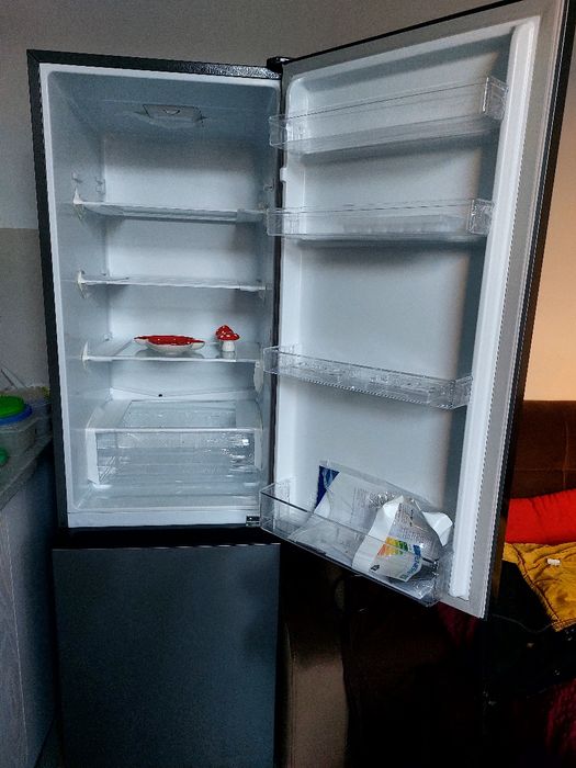 холодильник  Heinner