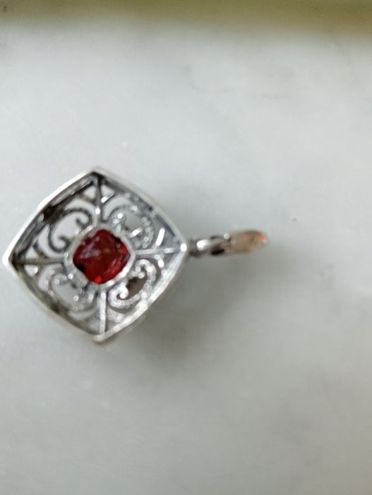 Stary zestaw srebrnej biżuterii z granatami