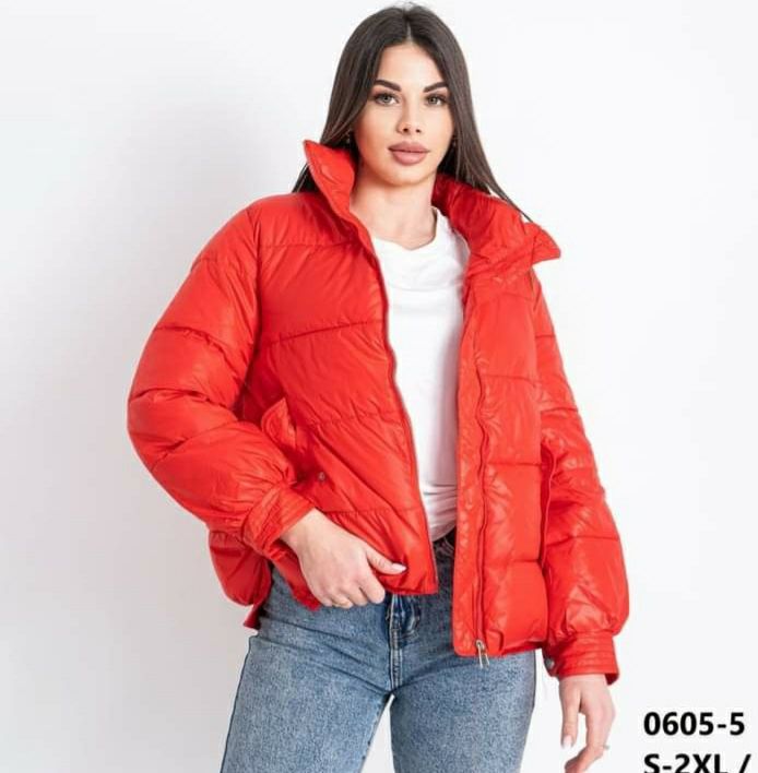 Продам женскую куртку