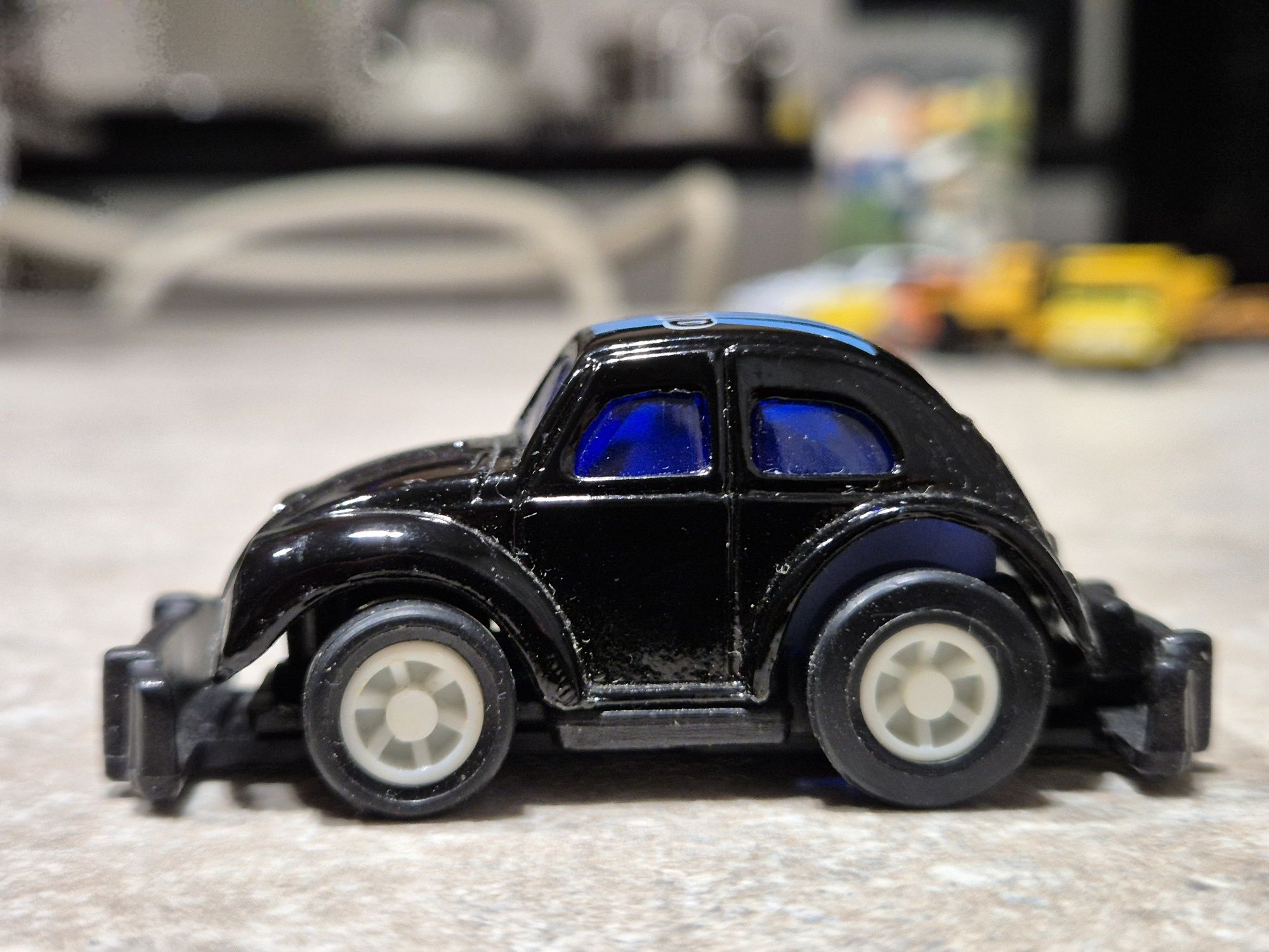 Model zabawka vw garbus kaffer resorak z napędem unikat PRL STARY 1990