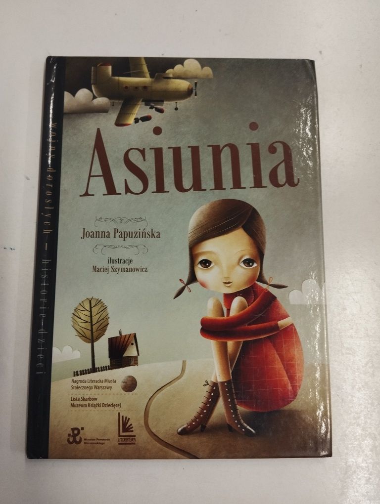 Asiunia lektura twarda oprawa