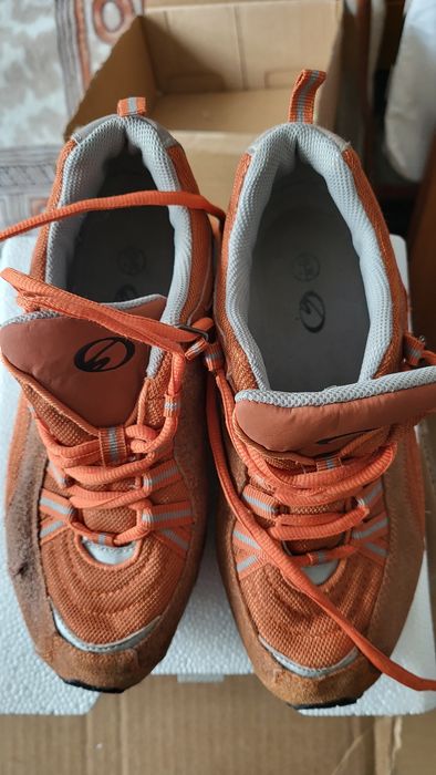 Buty sportowe, miejskie r. 37