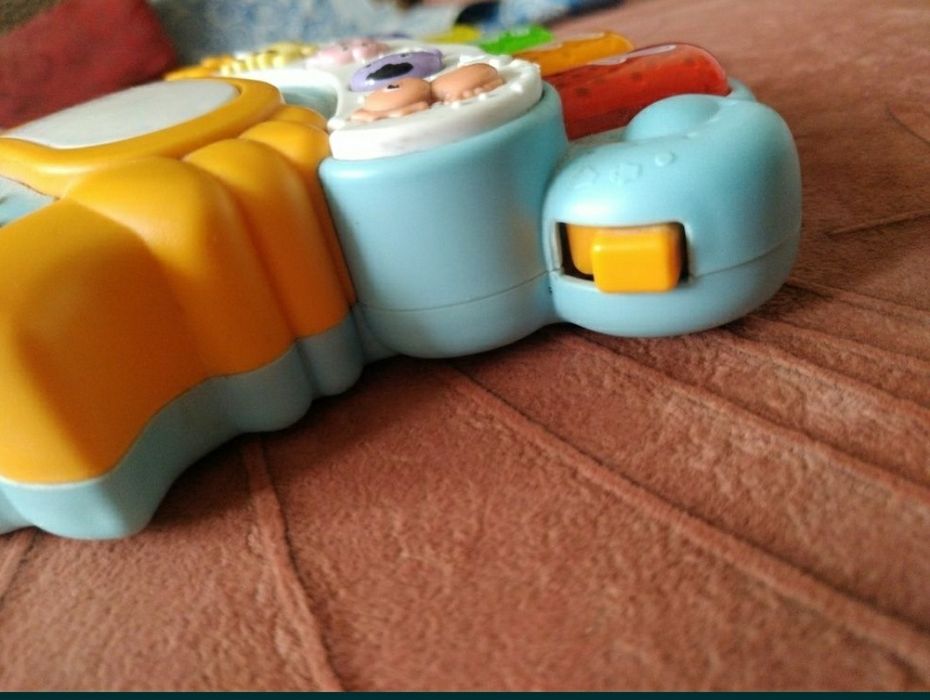 Игрушка музыкальный краб.