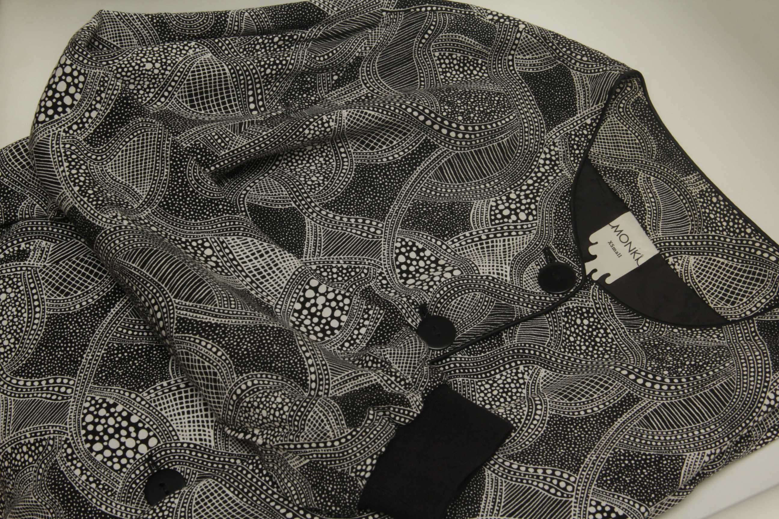Monki XS-S куртка бомбер из вискозы.