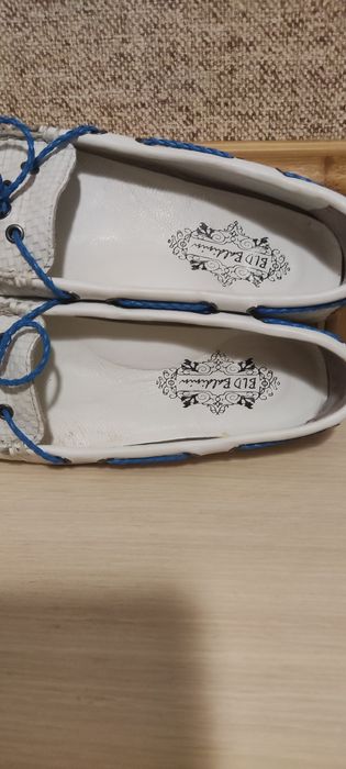 Жіночі мокасини білі