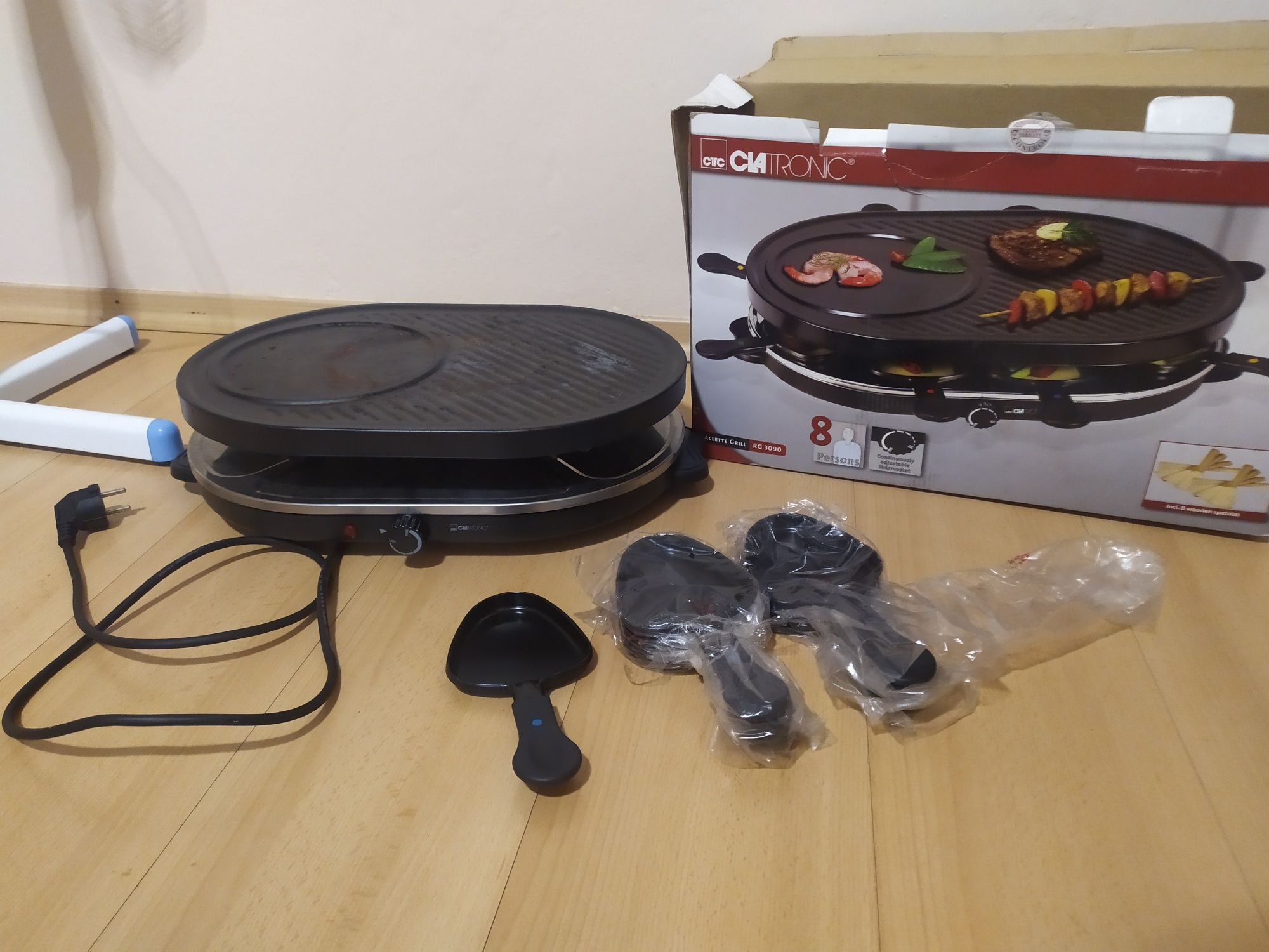 Grill elektryczny Clatronic