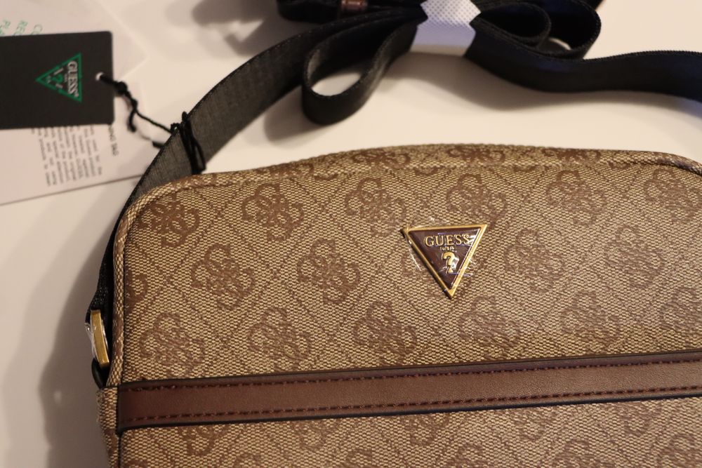 GUESS bolsa beje