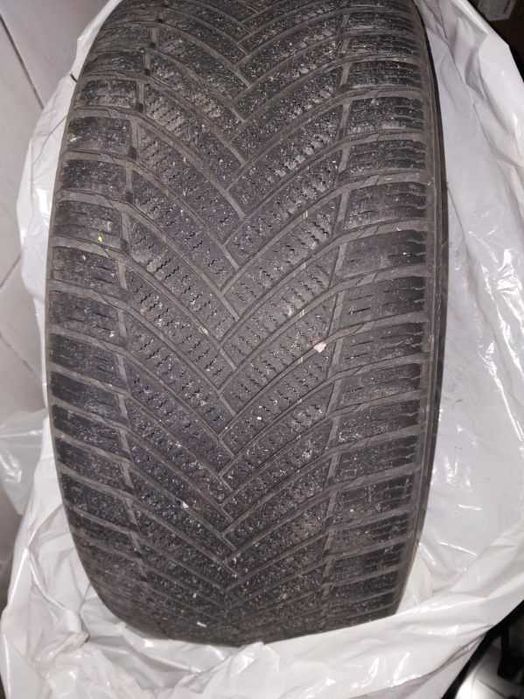 Opony całoroczne 245/45R18 - komplet 200 zł