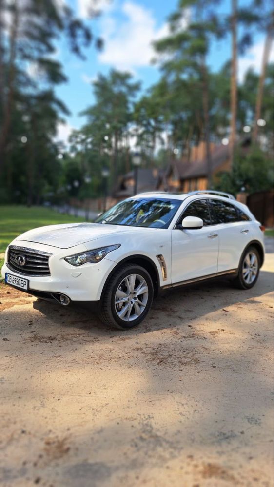 Infiniti QX70 3.7 Гбо 4 Офіційний Продам/обмін