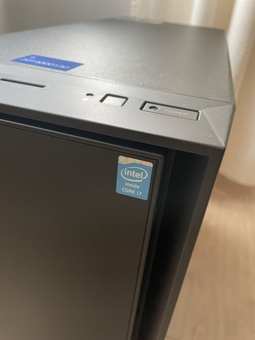 Komputer stacjonarny