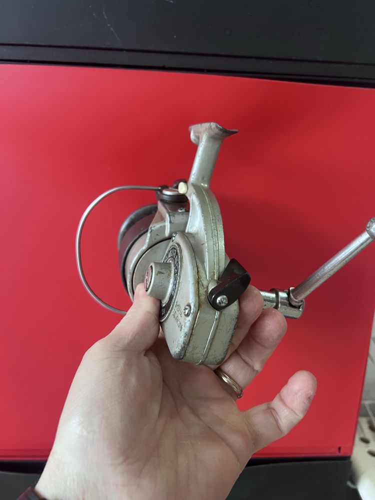 Carreto Daiwa 6000