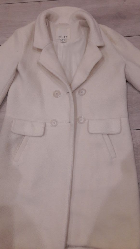 Пальто женское Amisu
