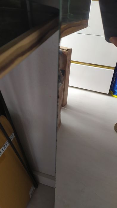 Espelho alto com suporte atrás para ficar de pé ou pendurar