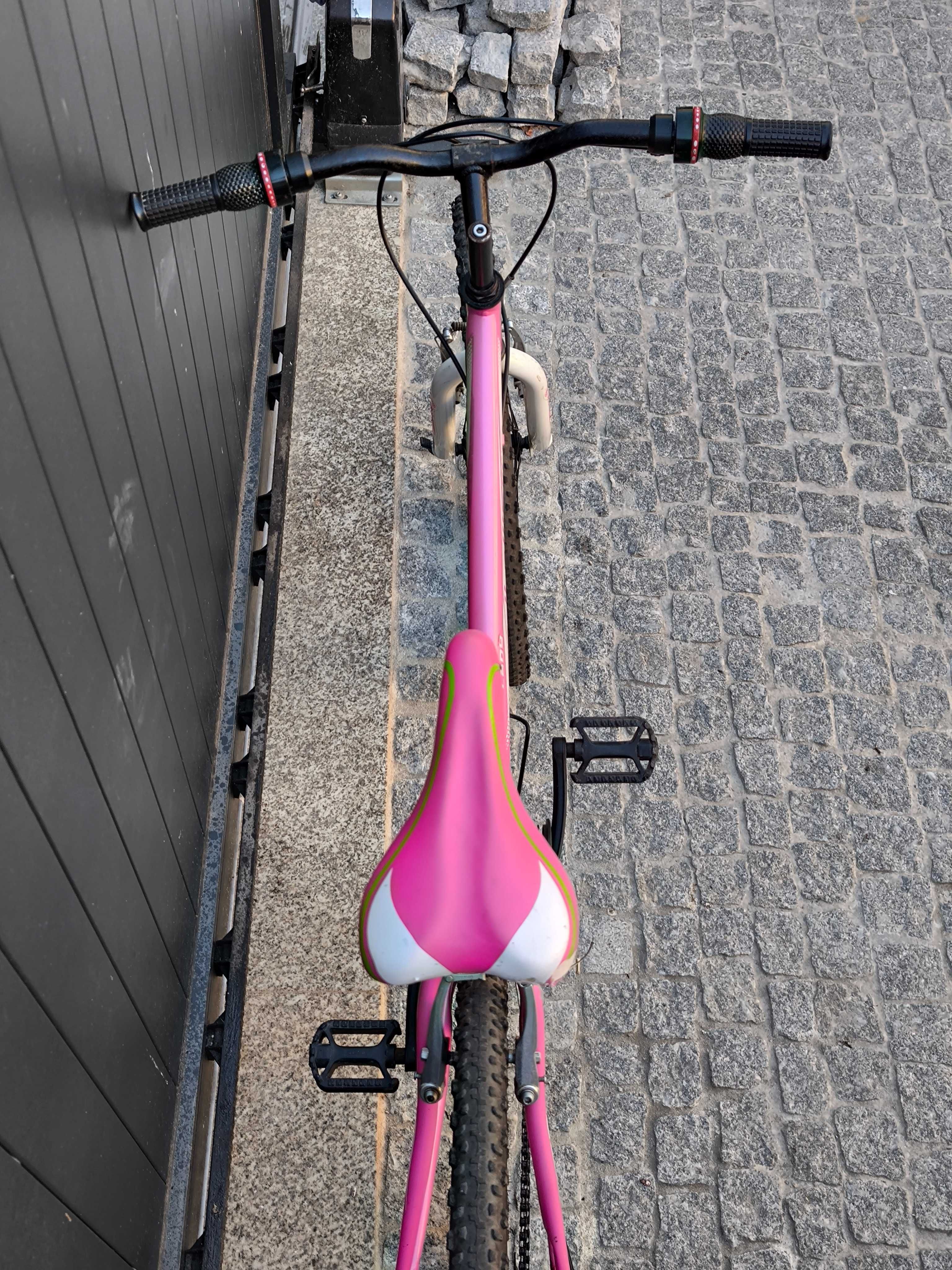 Bicicleta menina rosa