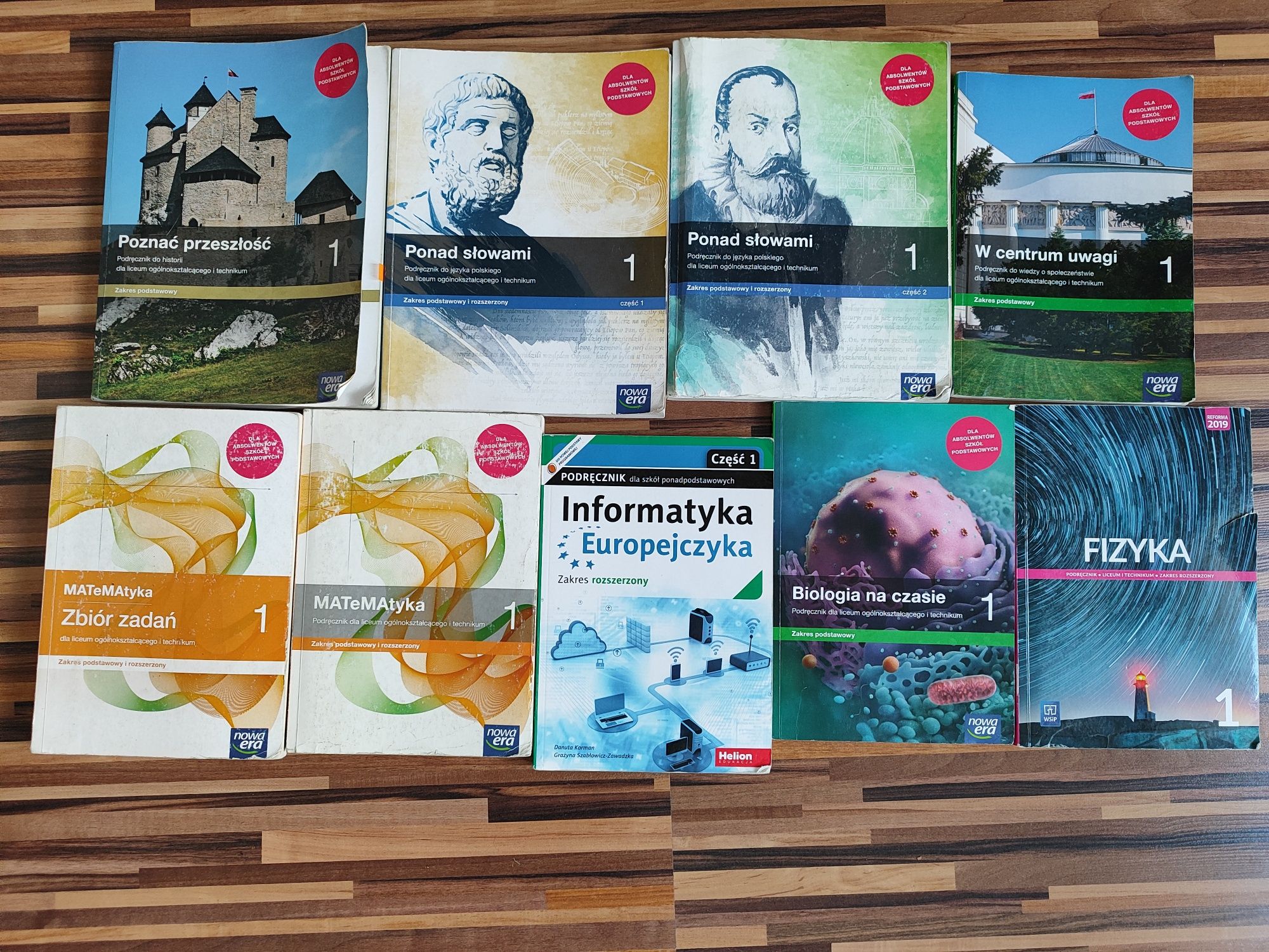 Sprzedam podręczniki do liceum/technikum 1,2,3,4 klasa oraz notatki!