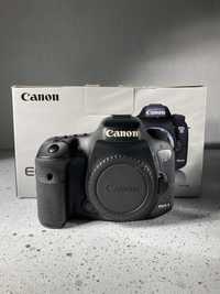 Canon 7D mark II - 20mp/10fps/автофокус в відео/