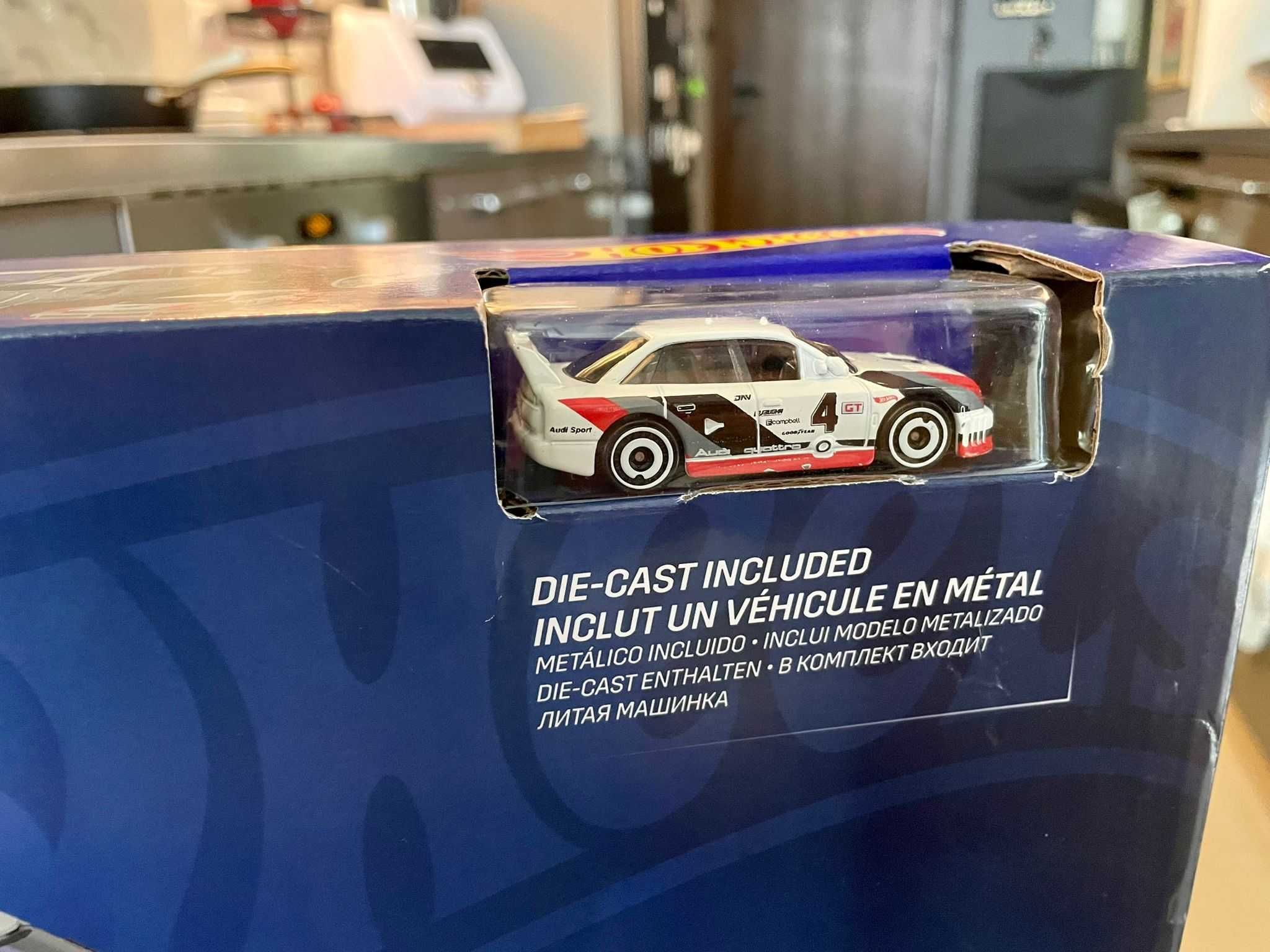 Mega Hot Wheels Audi 90 Quattro IMSA GTO