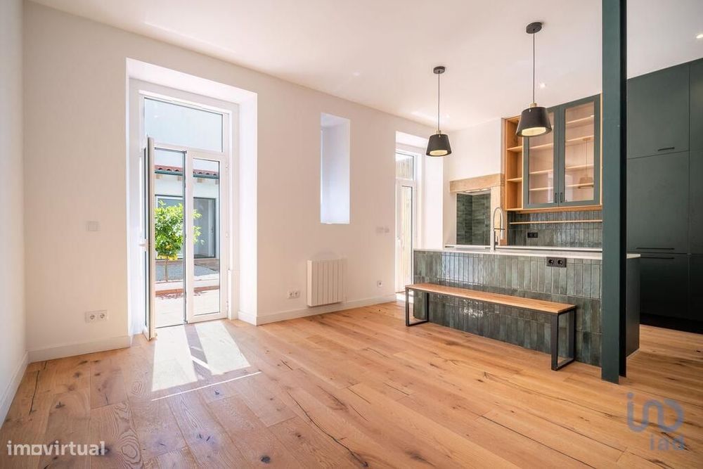 Apartamento T3 em Campolide de 103,00 m2