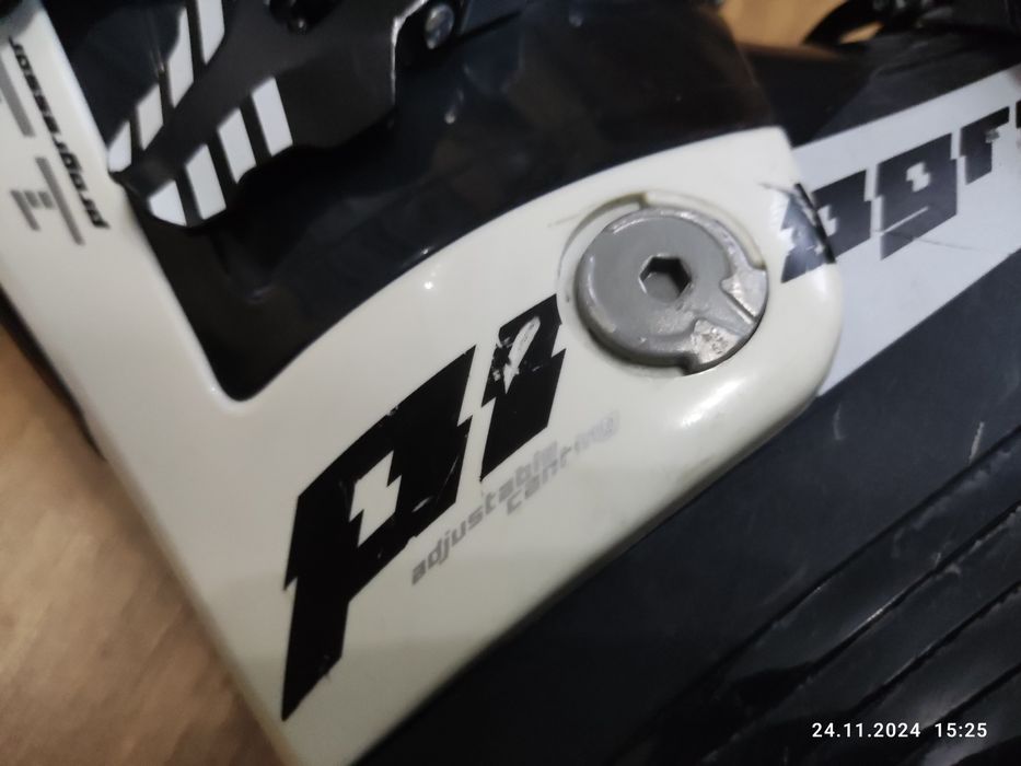 Buty narciarskie Fischer Progressor 11 Rozmiar 27,5