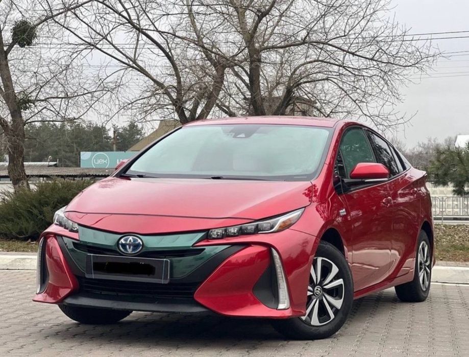 Продам гарного Prius Prime Plagin.100% рідним пробігом
