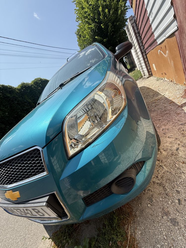 Продам машину Chevrolet Aveo 2009