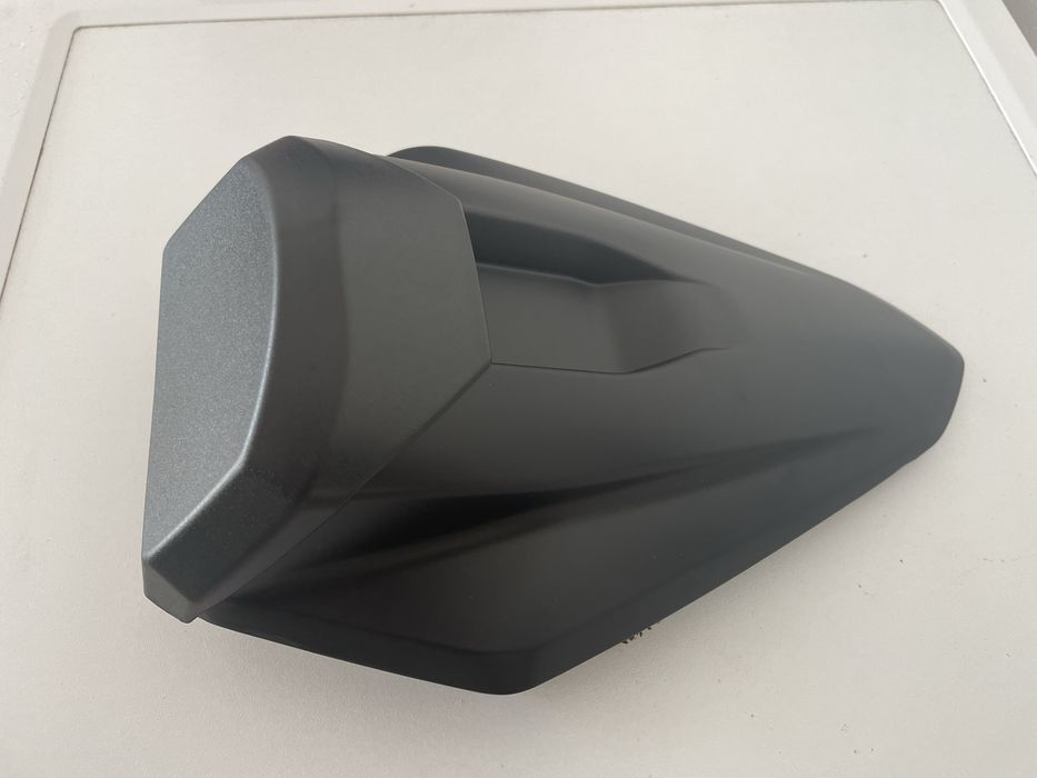 Tampa acento traseiro Honda CBR100RR-R