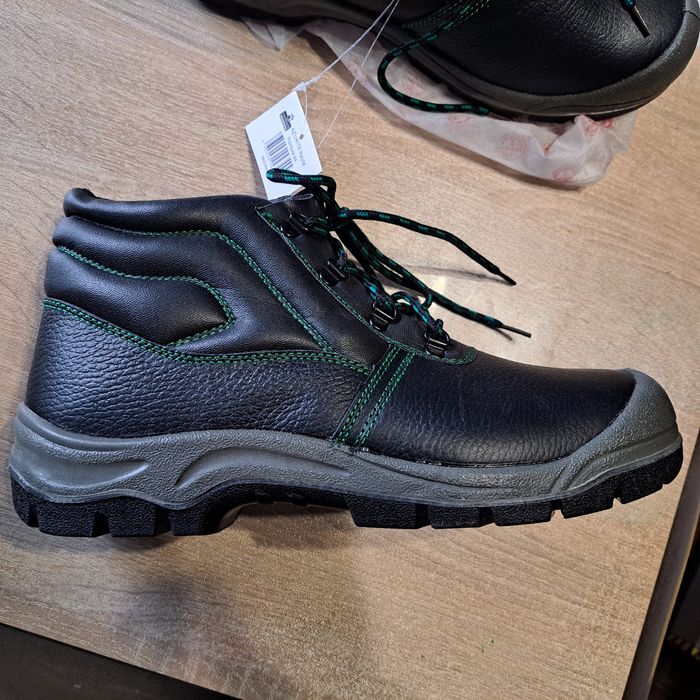 Робочі ботинки з залізним носком