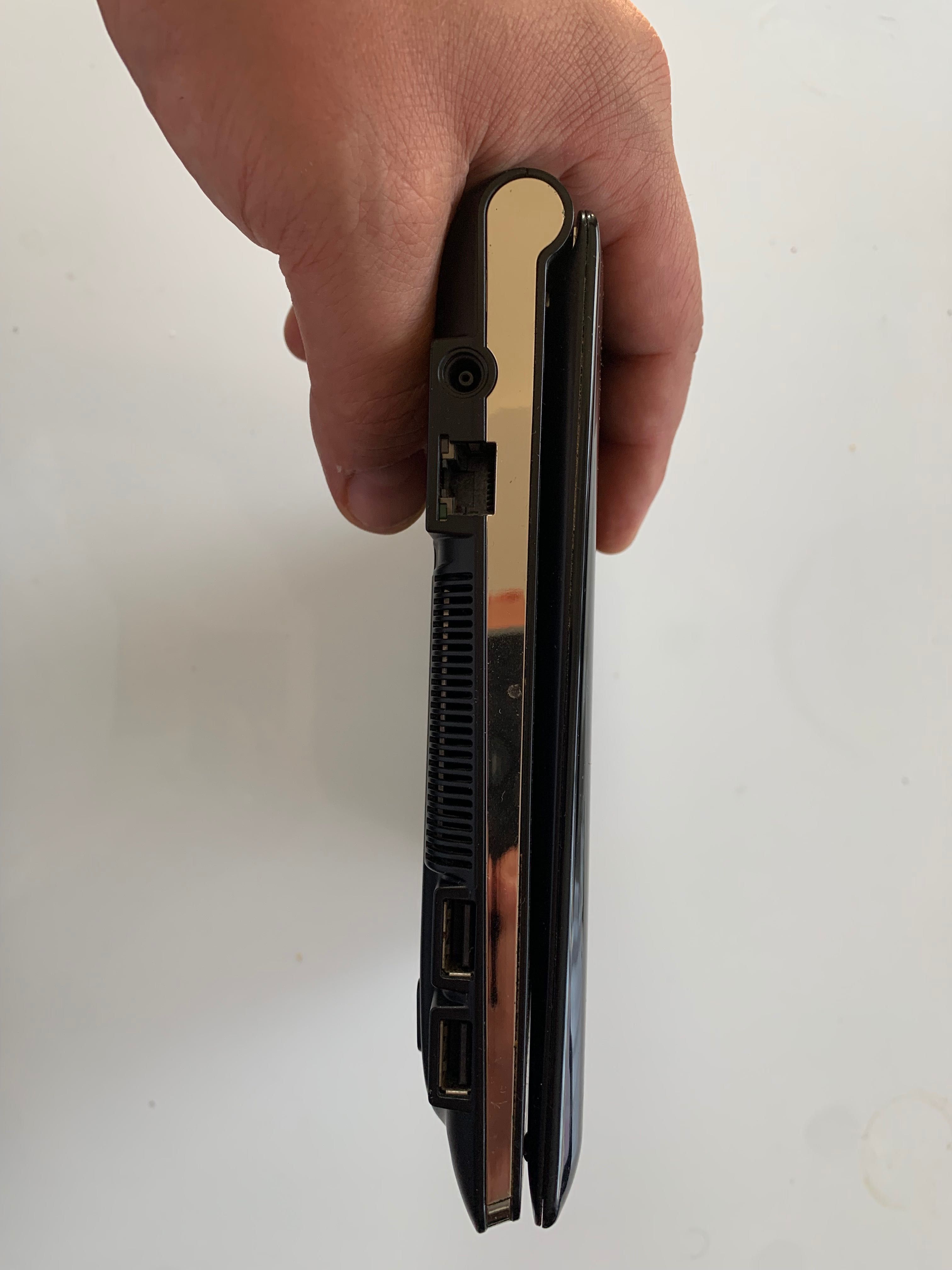 Mały laptop SAMSUNG NC10